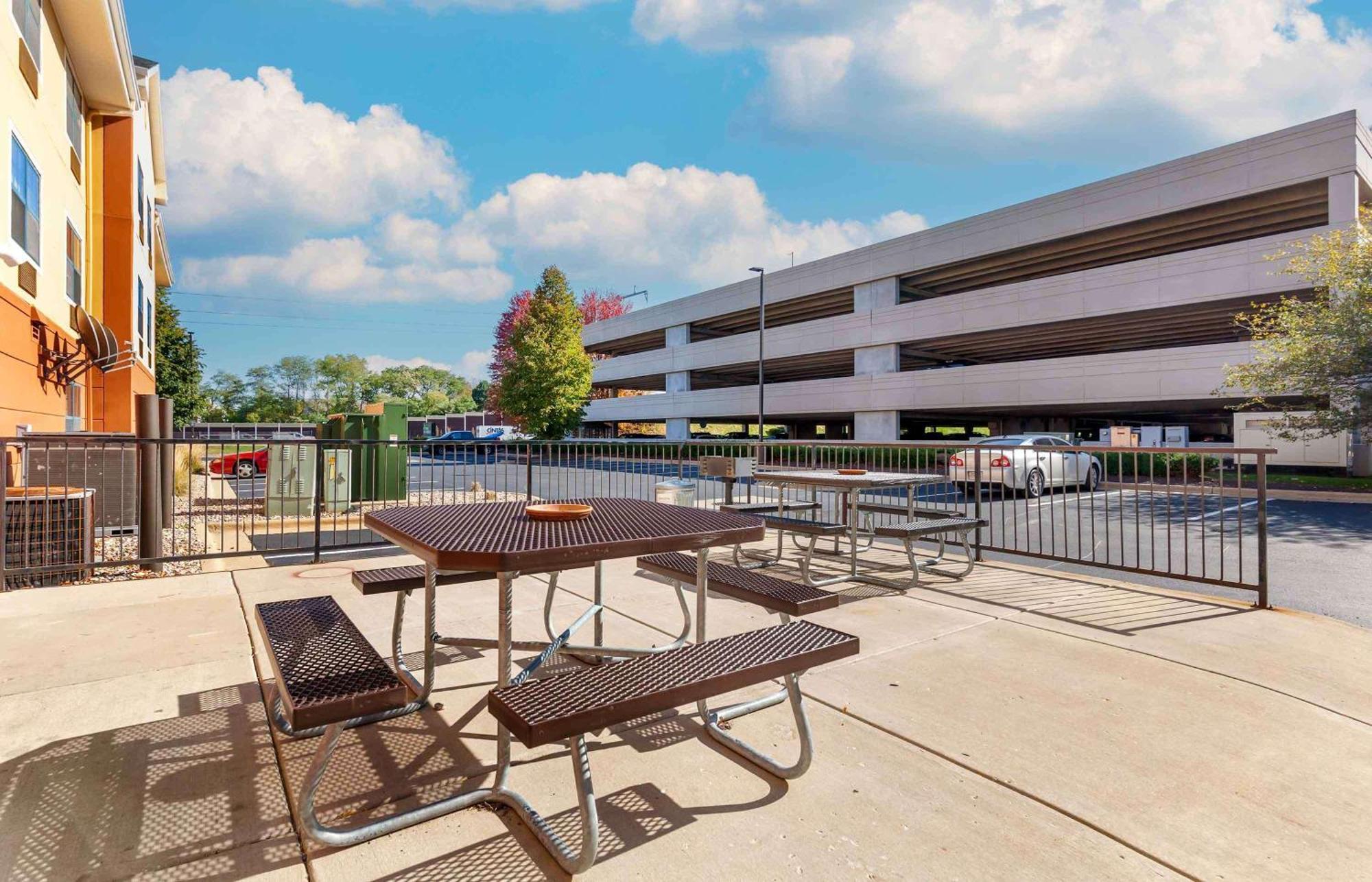 Extended Stay America Suites - Madison - Junction Court Middleton Esterno foto